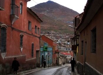 Rue de Potosi, et le Cerro Rico